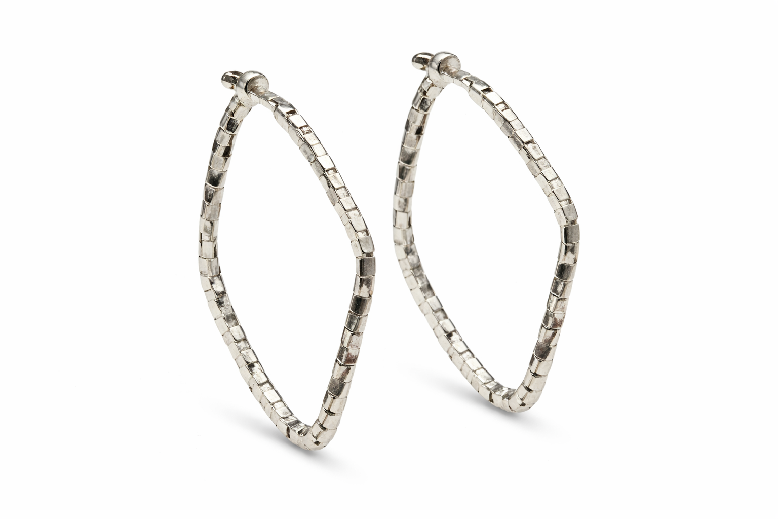 Aros geométricos cuadrados en Plata 925